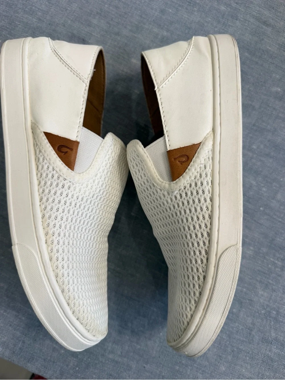 OluKai Women’s Breathable Mesh Slip-On Sneakers in Off-White W7.5